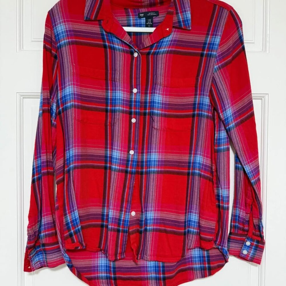GAP Women’s s Flannel Shirt